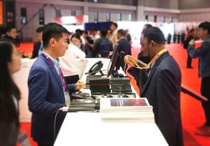 進(jìn)博會攜手傳神，以智能翻譯硬件與全面語言服務(wù)實(shí)現(xiàn)無障礙交流